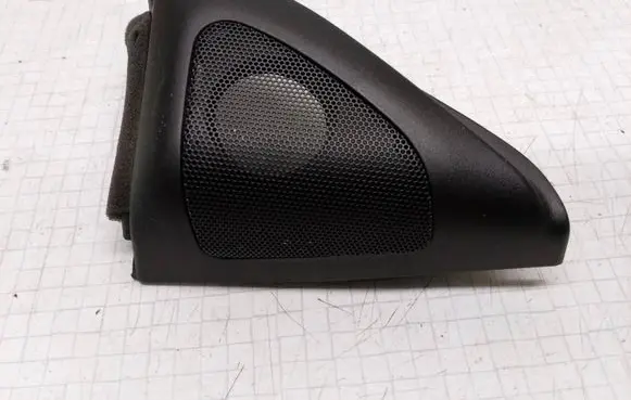 Side speaker trim/cover