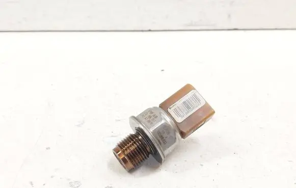 Skoda Octavia Mk2 (1Z) Fuel pressure sensor 03L906051 55PP2602 1005995933