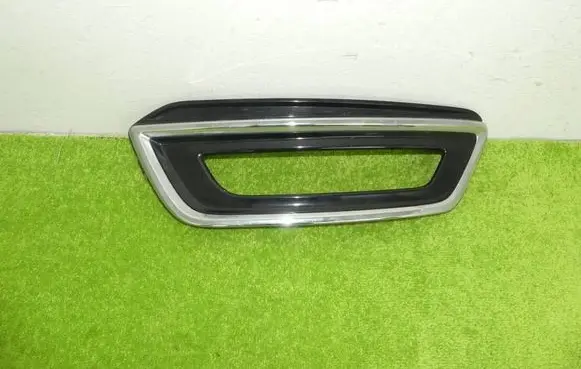 Ford S-MAX Front bumper lower grill GM2B-15A299-VDW GM2B-15A245-VDW