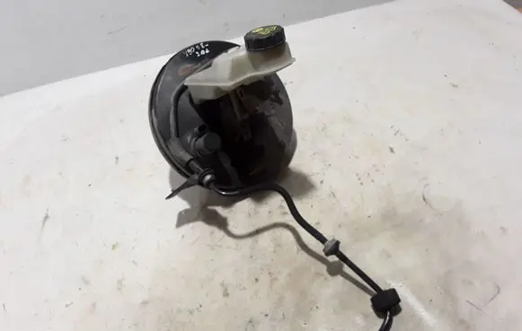 Volvo V50 Brake booster 31341827
