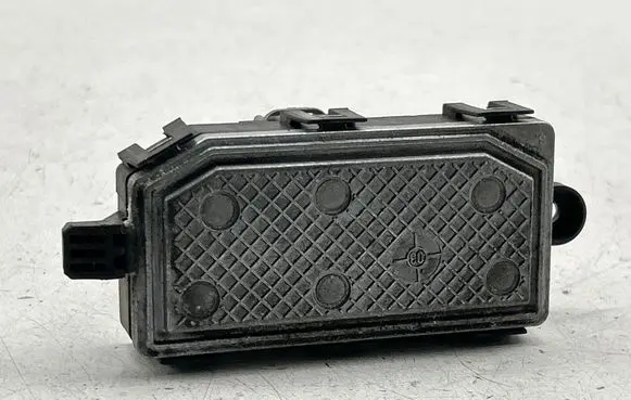 Ford Mondeo MK IV Heater blower motor/fan resistor 6G9T19E624DB 6652A A600500102