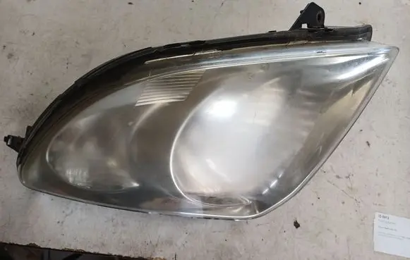 Suzuki Swift I Headlight/headlamp