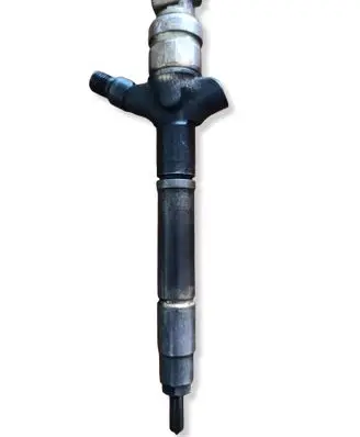 Toyota Corolla Verso AR10 Fuel injector 236700R020