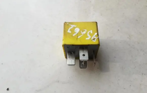Renault Kangoo I Other relay 7700844253