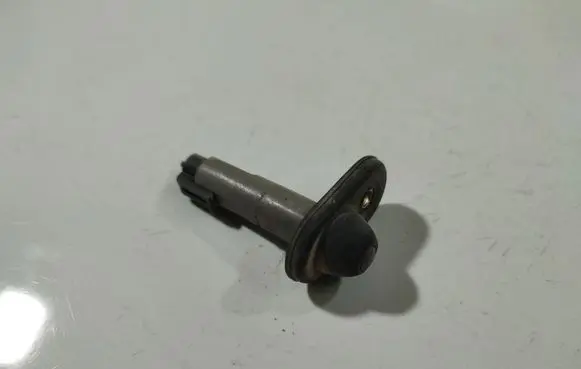 Opel Zafira A Front door sensor 90504150100