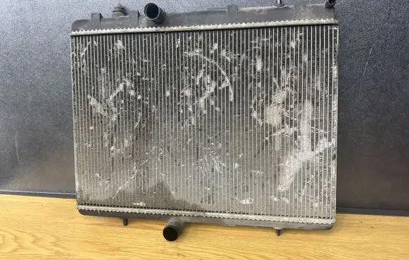 Peugeot Partner Coolant radiator 9680533480