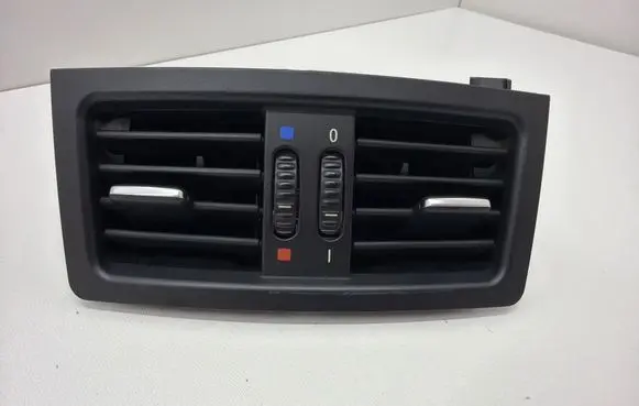 BMW 5 E60 E61 Rear air vent grill 7129556 6932024 6932023