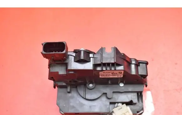 Opel Corsa D Front door lock 13258274EH