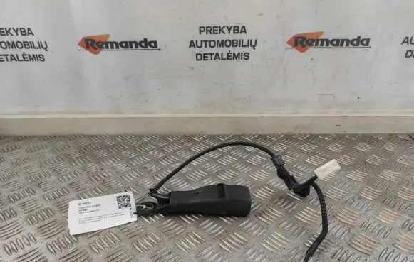 Toyota Prius (XW50) Front seatbelt buckle 18535