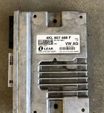 Porsche Cayenne (9Y0 9Y3) Fan control module 4KL907468F 4F1907468C