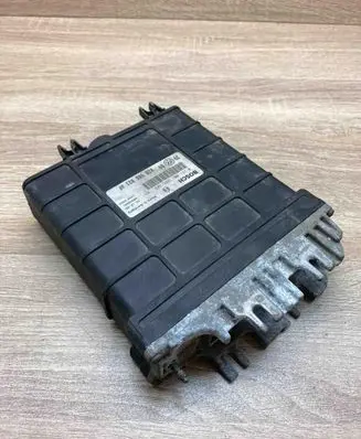 Volkswagen Golf III Engine control unit/module ECU 028906021AF 0281001308 USED