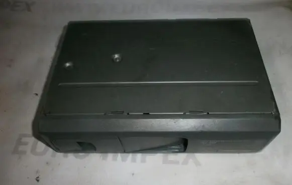 Land Rover Freelander CD/DVD changer cdxp25 pioneer