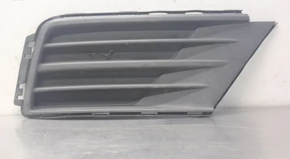 Volkswagen Caddy Front bumper lower grill 2K5853666E