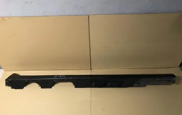 Toyota Camry VIII XV70 Front sill (body part) 75850-33130