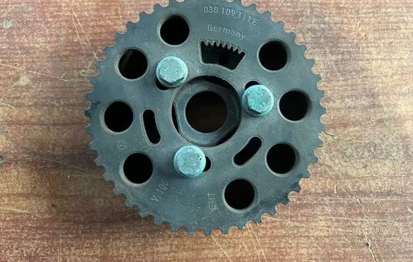 Camshaft pulley/ VANOS