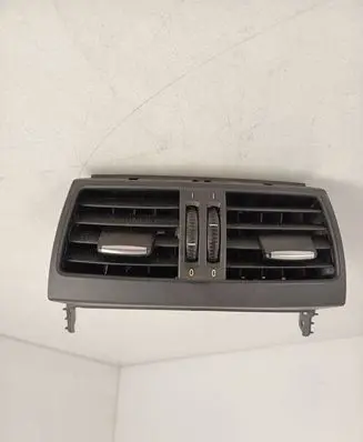 BMW X5 E70 Rear air vent grill 6954953 6958748 6954954