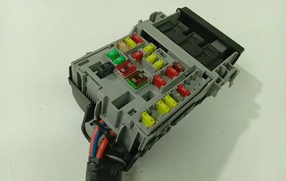 Opel Insignia A Fuse box set 13222786