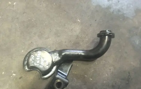 Volkswagen PASSAT B6 Oil pump 03g115169e