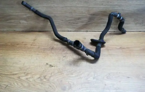 Audi A6 S6 C6 4F Engine coolant pipe/hose 