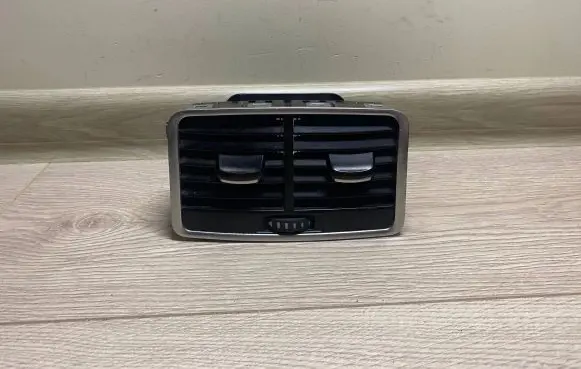 Audi A6 S6 C6 4F Dash center air vent grill 4F0819203C 4F0819203
