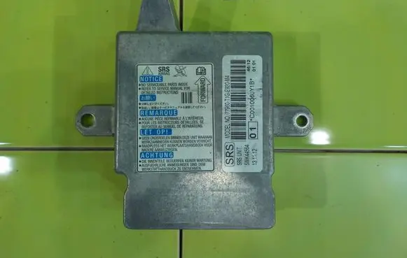 Honda CR-V Airbag control unit/module 77960T1GE920M4