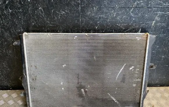 Volkswagen PASSAT B7 Coolant radiator 3C0121253AR
