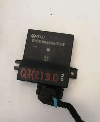 Audi Q7 4L Gateway control module 4L0907468B