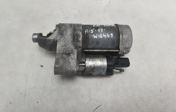 Audi A5 Starter motor 04L911024A