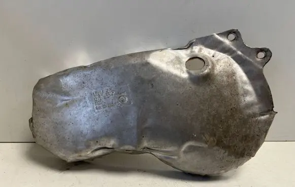 Skoda Superb B8 (3V) Heat shield in engine bay 04l131783AC