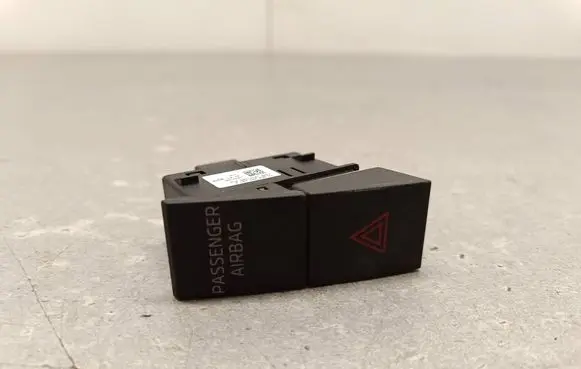 Skoda Octavia Mk3 (5E) Hazard light switch 1409896036