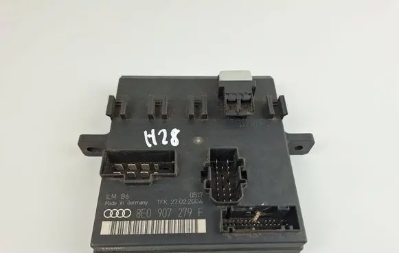 Audi A4 S4 B6 8E 8H Comfort/convenience module 8E0907279F