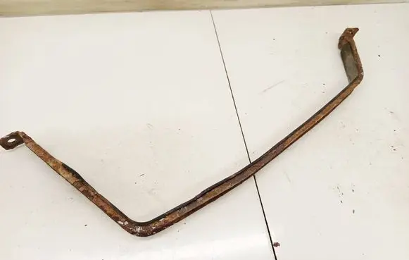 Toyota Avensis T250 Fuel tank mounting bracket 