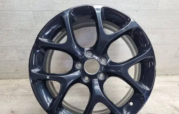 Opel Corsa D R18 alloy rim 13338853