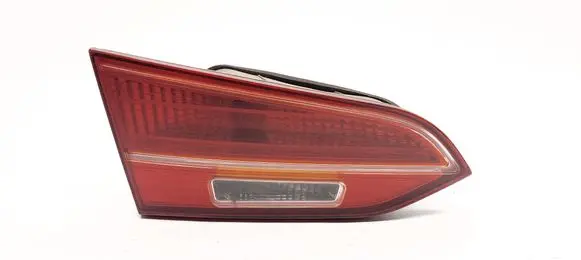 Tailgate rear/tail lights