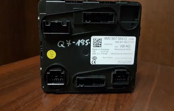 Audi Q7 4M Comfort/convenience module 4M0907064D