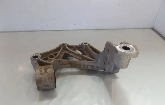 Volkswagen Polo IV 9N3 Front lower control arm/wishbone 6Q0199294D