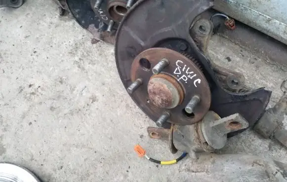 Honda Civic Rear wheel hub