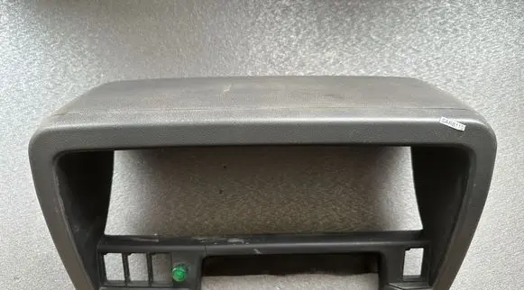 Nissan Patrol Y60 Dashboard trim 6824001J01