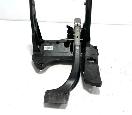 Chevrolet Volt I Brake pedal 22827420 D2711A 983386