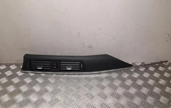 BMW 4 F32 F33 Dash center air vent grill 9231237