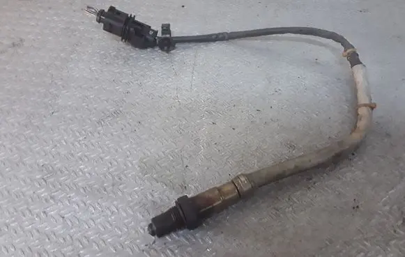 Volkswagen PASSAT CC Lambda probe sensor 06F906262AC