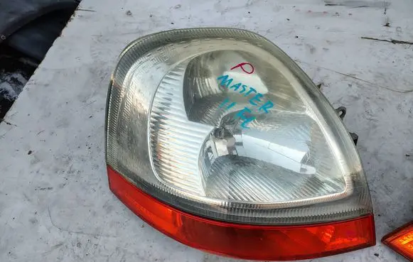 Renault Master II Headlight/headlamp 