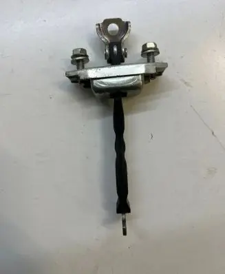 Toyota RAV 4 (XA40) Front door check strap stopper