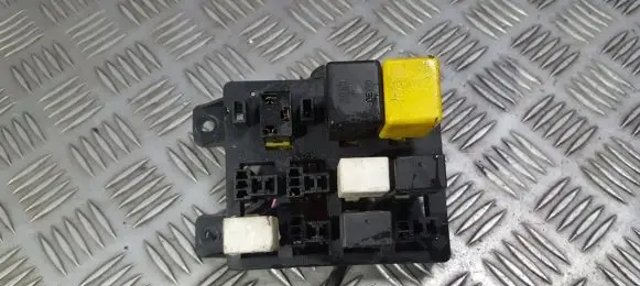 Hyundai H-1, Starex, Satellite Fuse box set 918704A000 91870-4A000