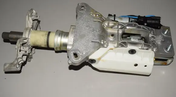 Steering wheel axle set