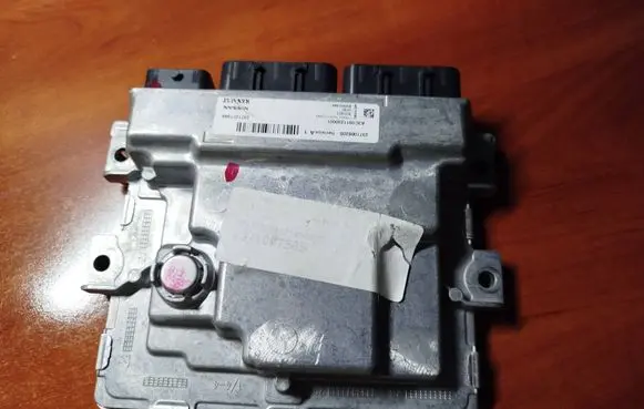 Renault Master III Engine control unit/module 237106820S 237107756S A3C0911230001