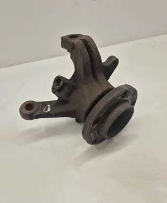 Renault Master II Front wheel hub