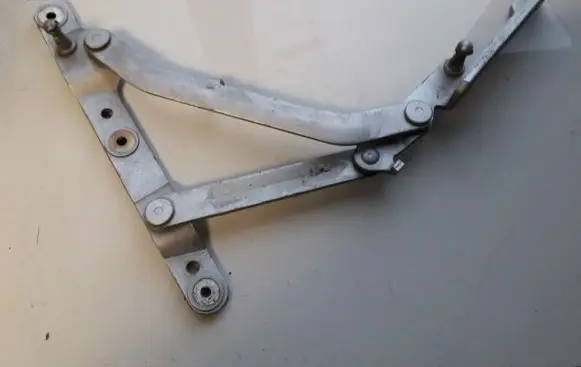 Alfa Romeo 166 Tailgate/trunk/boot hinge