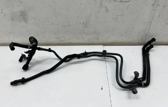 Porsche Taycan 9J1 Electric car engine cooling hoses/pipes 9J1121151 9J1121070