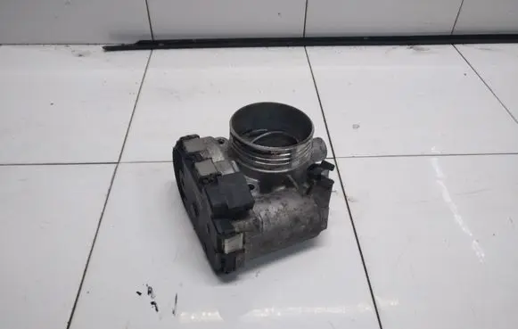 Volvo V70 Throttle valve 0821002701 8692720